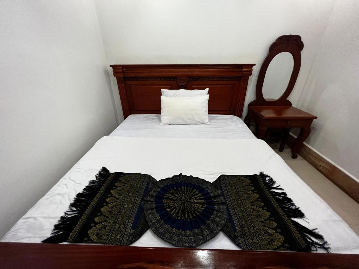 Shining Angkor Apartment Hotel Siem Reap Bagian luar foto