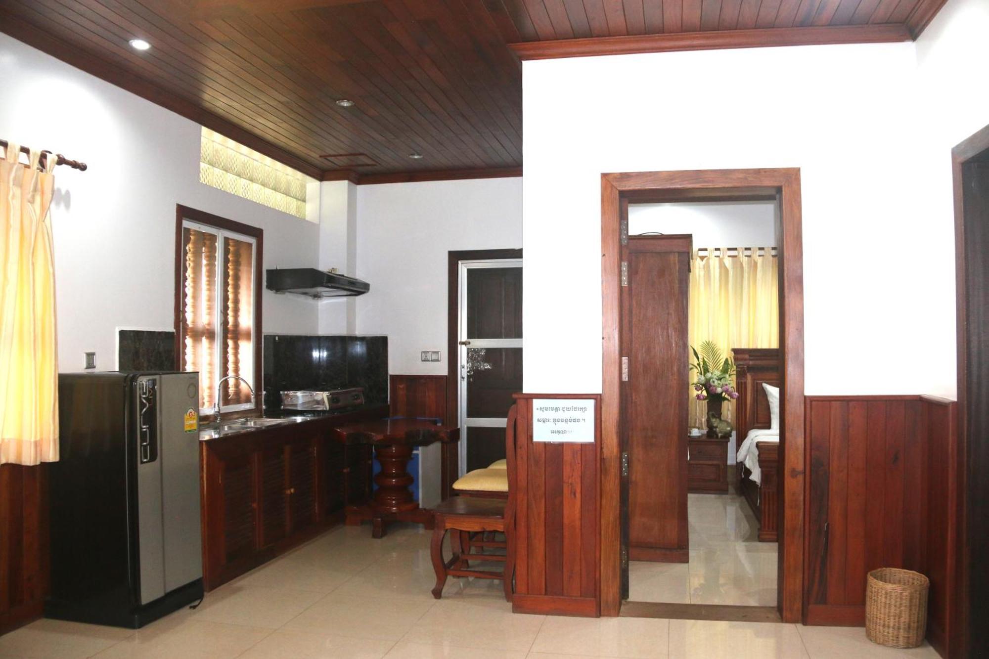Shining Angkor Apartment Hotel Siem Reap Bagian luar foto